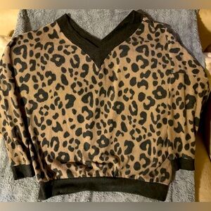 P & Rose boutique Leopard VNeck/Off shoulder sweater Size L